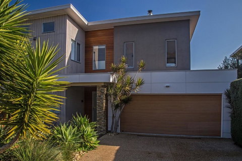 Saltwater Breeze Retreat - Great Ocean Road Tourism 0