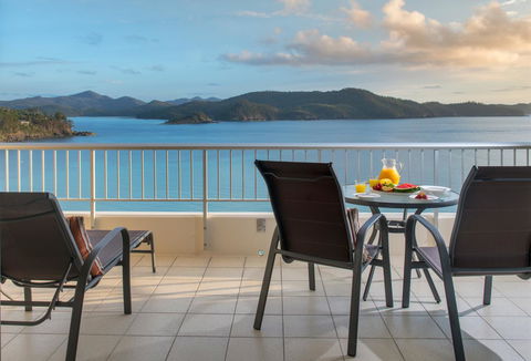 Whitsunday Apartments - Great Ocean Road Tourism 6