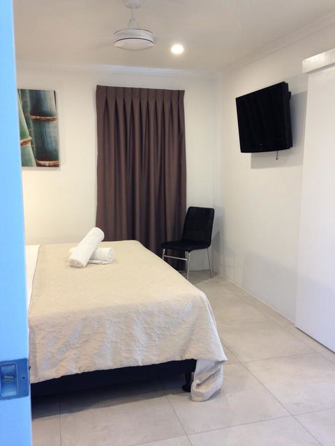 Chez Noosa Resort Motel - Great Ocean Road Tourism 12
