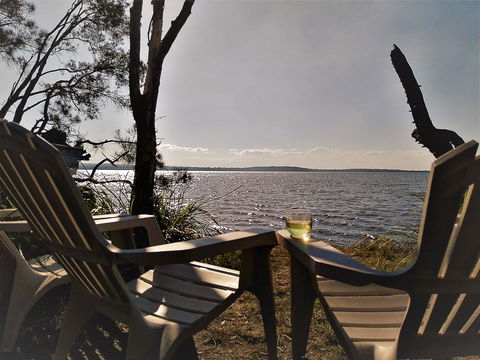 Lake Weyba Noosa Lodge & Kangaroos - Great Ocean Road Tourism 3
