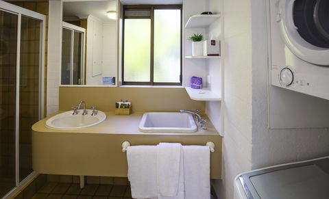 Ocean Breeze Resort - Great Ocean Road Tourism 34