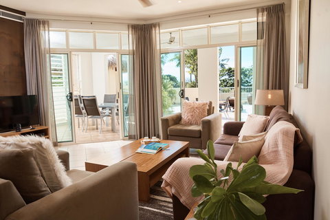 Sea Change Beachfront Apartments - Great Ocean Road Tourism 5