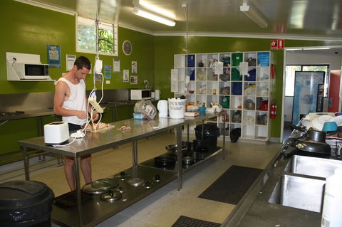 Nomads Airlie Beach - Great Ocean Road Tourism 12