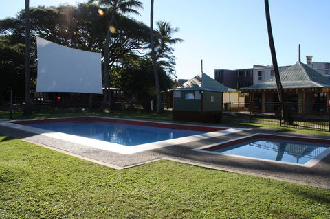 Nomads Airlie Beach - Great Ocean Road Tourism 21