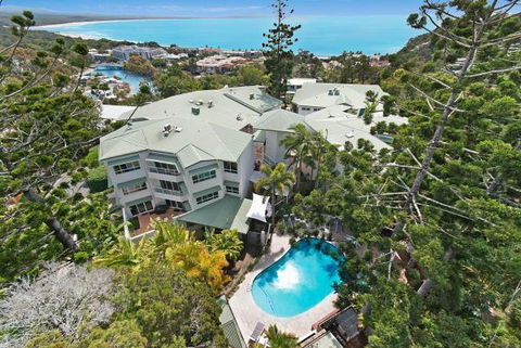 The Lookout Resort Noosa - Great Ocean Road Tourism 0