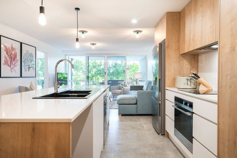 Noosa Hill Resort - Great Ocean Road Tourism 28