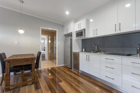 Pandanus Spa Cottage - Great Ocean Road Tourism 9