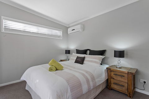 Pandanus Spa Cottage - Great Ocean Road Tourism 3