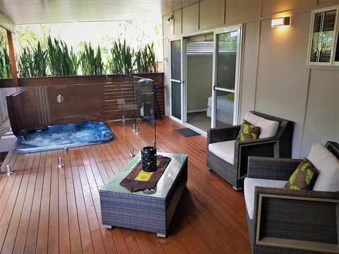 Pandanus Spa Cottage - Great Ocean Road Tourism 5