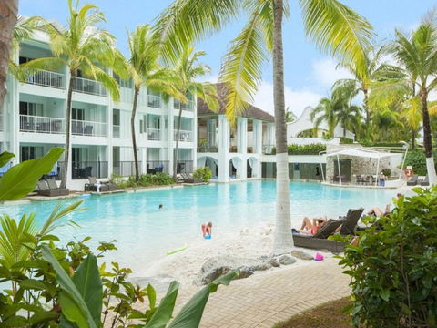 Beach Club Port Douglas Luxury Apartments - Great Ocean Road Tourism 0