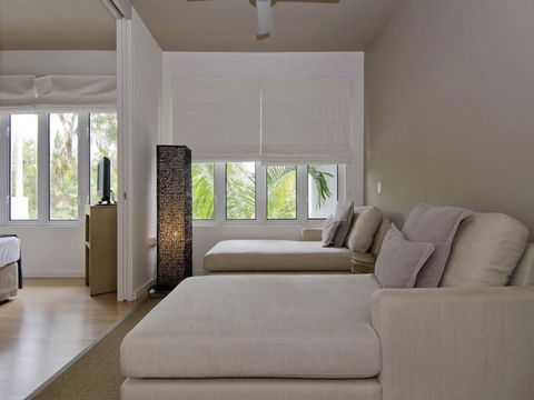 Beach Club Port Douglas Luxury Apartments - Great Ocean Road Tourism 11