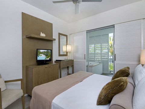 Beach Club Port Douglas Luxury Apartments - Great Ocean Road Tourism 7