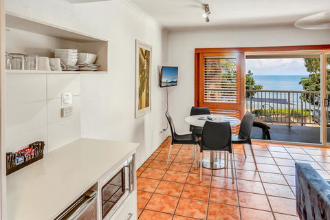 Paradise On The Beach Resort - Great Ocean Road Tourism 13