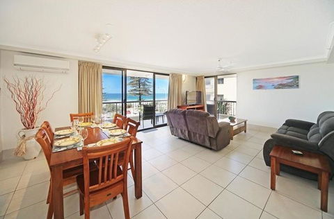 Coolum Caprice - Great Ocean Road Tourism 7