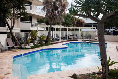 Coolum Caprice - Great Ocean Road Tourism 16