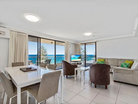 Coolum Caprice - Great Ocean Road Tourism 4