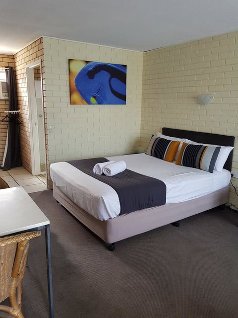 Twin Pines Motel - Great Ocean Road Tourism 21