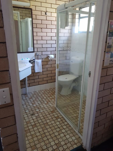 Twin Pines Motel - Great Ocean Road Tourism 1