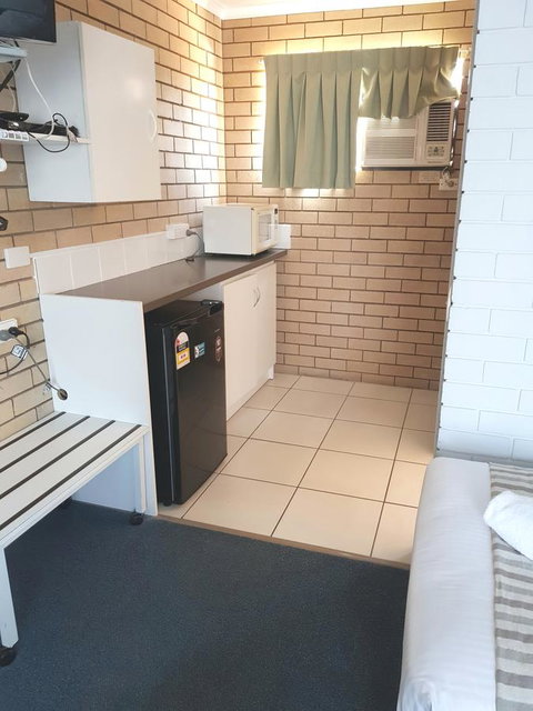 Twin Pines Motel - Great Ocean Road Tourism 12