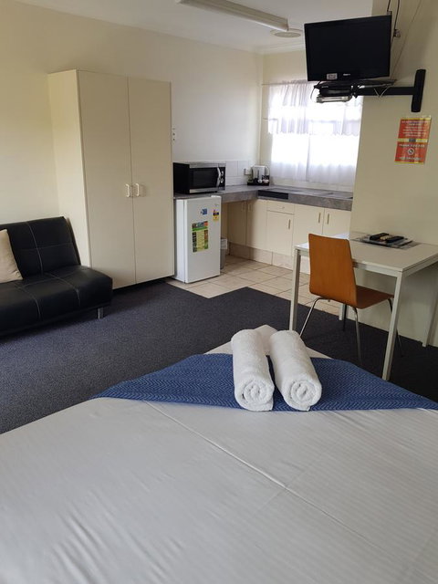 Twin Pines Motel - Great Ocean Road Tourism 15