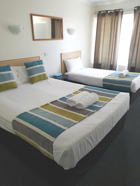 Twin Pines Motel - Great Ocean Road Tourism 11