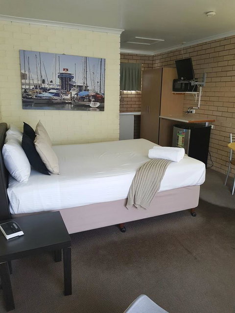 Twin Pines Motel - Great Ocean Road Tourism 19