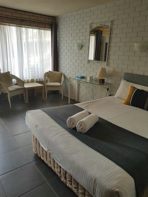 Twin Pines Motel - Great Ocean Road Tourism 17
