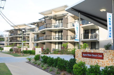 Agnes Water Beach Club - Great Ocean Road Tourism 5