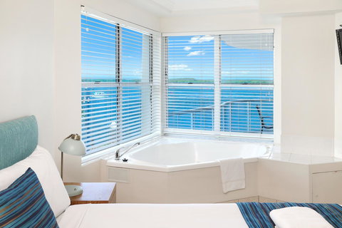 Watermark Resort Caloundra - Great Ocean Road Tourism 33