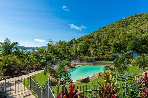 Beach Lodges - Great Ocean Road Tourism 1