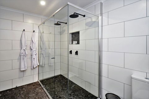 Hotel Grand Chancellor Townsville - Great Ocean Road Tourism 7