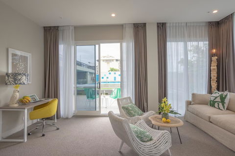 Pacific Hotel Cairns - Great Ocean Road Tourism 6