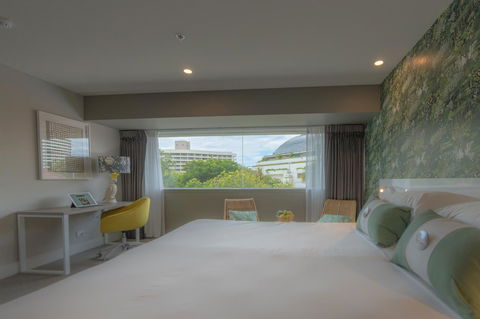 Pacific Hotel Cairns - Great Ocean Road Tourism 26