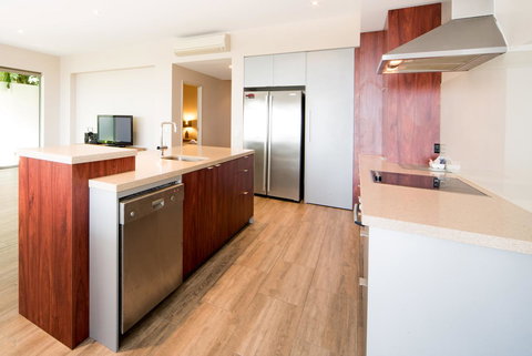 Whitsunday Reflections - Great Ocean Road Tourism 7