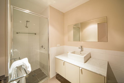 Whitsunday Reflections - Great Ocean Road Tourism 4