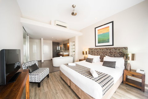 Whitsunday Reflections - Great Ocean Road Tourism 20