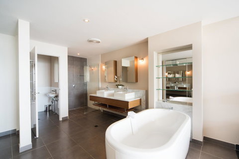 Whitsunday Reflections - Great Ocean Road Tourism 17