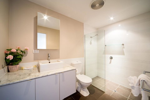 Whitsunday Reflections - Great Ocean Road Tourism 11