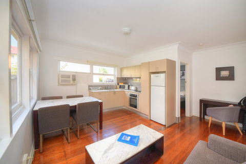 Backpackers In Paradise 18-35 Hostel - Great Ocean Road Tourism 11
