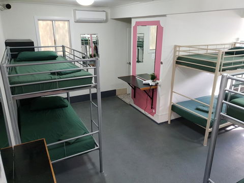 Backpackers In Paradise 18-35 Hostel - Great Ocean Road Tourism 10