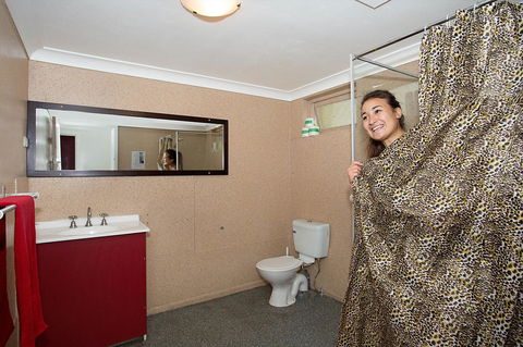 Backpackers In Paradise 18-35 Hostel - Great Ocean Road Tourism 7