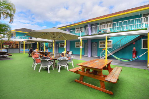 Backpackers In Paradise 18-35 Hostel - Great Ocean Road Tourism 2