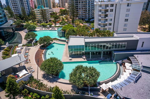 Q1 Resort & Spa - Official - Great Ocean Road Tourism 2