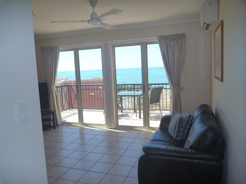 Martinique Whitsunday Resort - Great Ocean Road Tourism 43