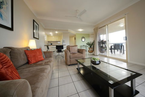 Martinique Whitsunday Resort - Great Ocean Road Tourism 36