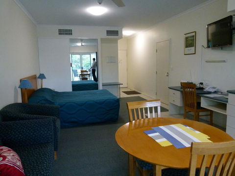 Madison Ocean Breeze Apartments - Great Ocean Road Tourism 27