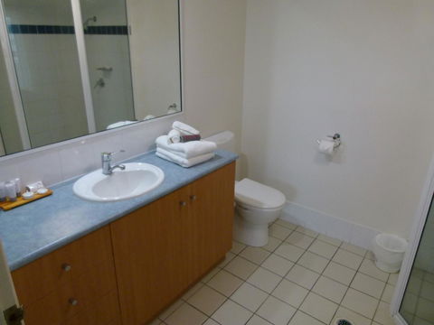 Madison Ocean Breeze Apartments - Great Ocean Road Tourism 32