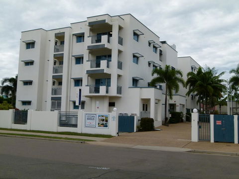 Madison Ocean Breeze Apartments - Great Ocean Road Tourism 2