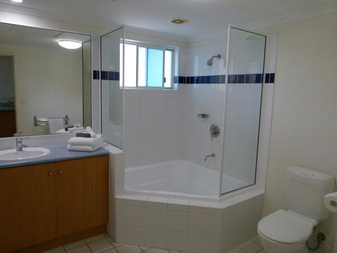Madison Ocean Breeze Apartments - Great Ocean Road Tourism 34