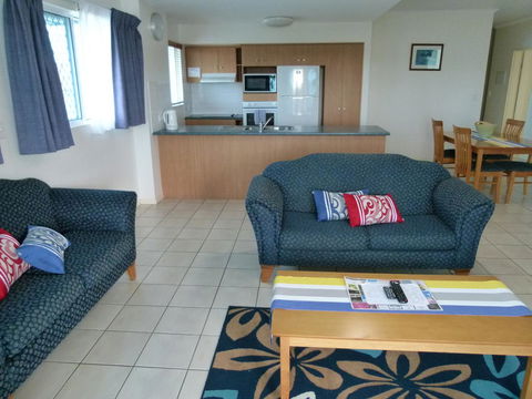 Madison Ocean Breeze Apartments - Great Ocean Road Tourism 21